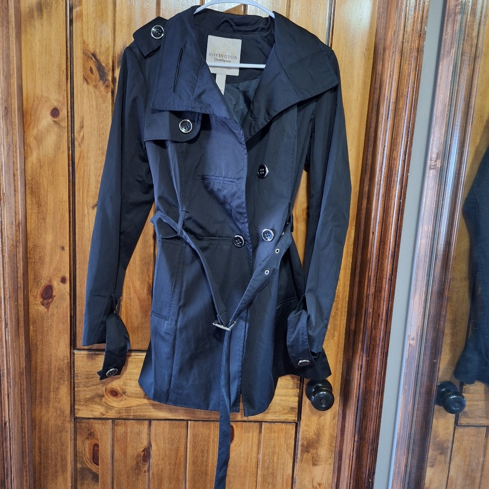 Covington Black Trench Coat with Belt and Wide Lapels